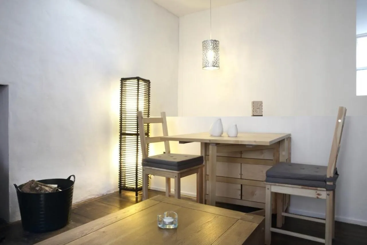 Central Apartment For The Fringe Edinburgh